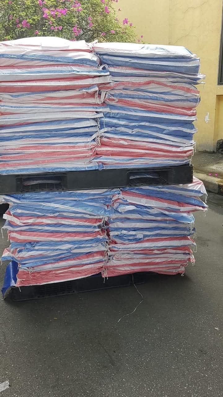 Bạt dứa kẻ sọc khổ 3m (3m x 50m) Bạt dứa kẻ sọc khổ 3m (3m x 50m)