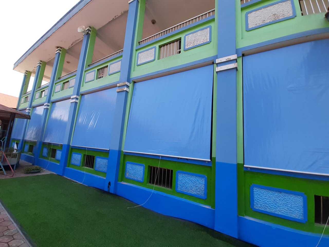 Bạt che nắng tự cuốn trường học Bạt che nắng tự cuốn trường học