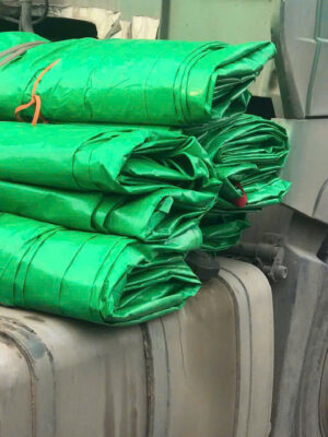 Bạt dứa PE dùng che sà lan, tàu thuyền