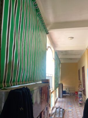 Bạt che nắng mưa tự cuốn