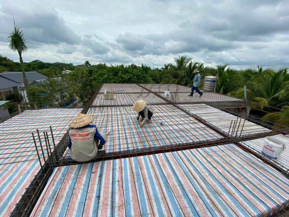 Bạt dứa kẻ sọc 3 màu che công trình xây dựng Bạt dứa kẻ sọc 3 màu che công trình xây dựng