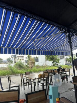 Bạt cuốn mái hiên tay quay