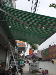 Bạt che nắng mưa tay quay