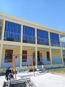 Bạt che nắng tự cuốn trường học Bạt che nắng tự cuốn trường học