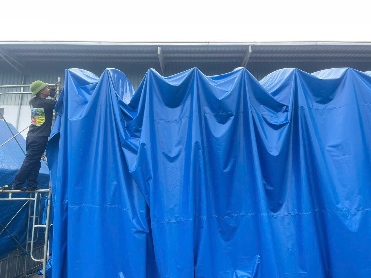 Ứng dụng bạt PVC làm nhà bạt di động Ứng dụng bạt PVC làm nhà bạt di động