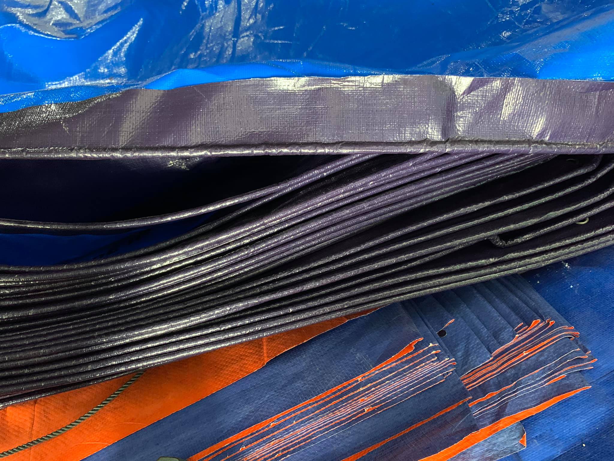 Bạt xanh cam định lượng 170g/m² may ép theo yêu cầu Bạt xanh cam định lượng 170g/m² may ép theo yêu cầu