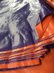 Chất liệu PE bạt xanh cam 2da khổ 8m