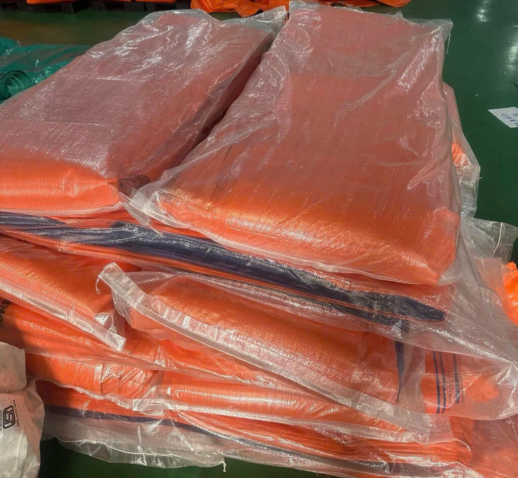 Bạt nhựa xanh cam khổ 8m (8mx50m)