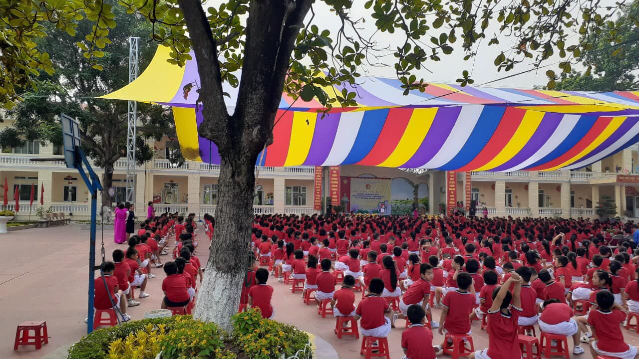 Bạt dù sự kiện che nắng sân trường Bạt dù sự kiện che nắng sân trường