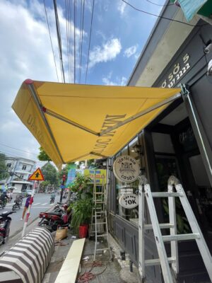 Bạt che nắng mưa tay quay