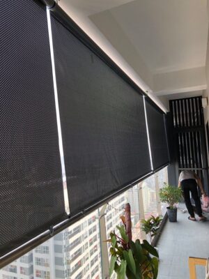 Bạt che nắng mưa tự cuốn