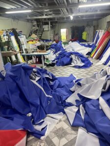 Xưởng may bạt dù che nắng mưa theo yêu cầu