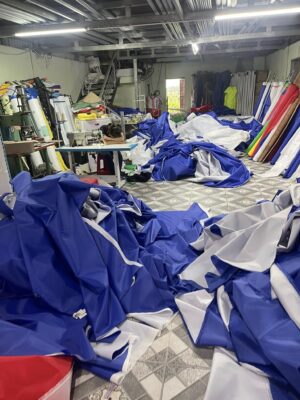 Xưởng may bạt dù che nắng mưa theo yêu cầu