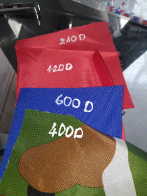 Vải bạt dù che mưa nắng ngoài trời